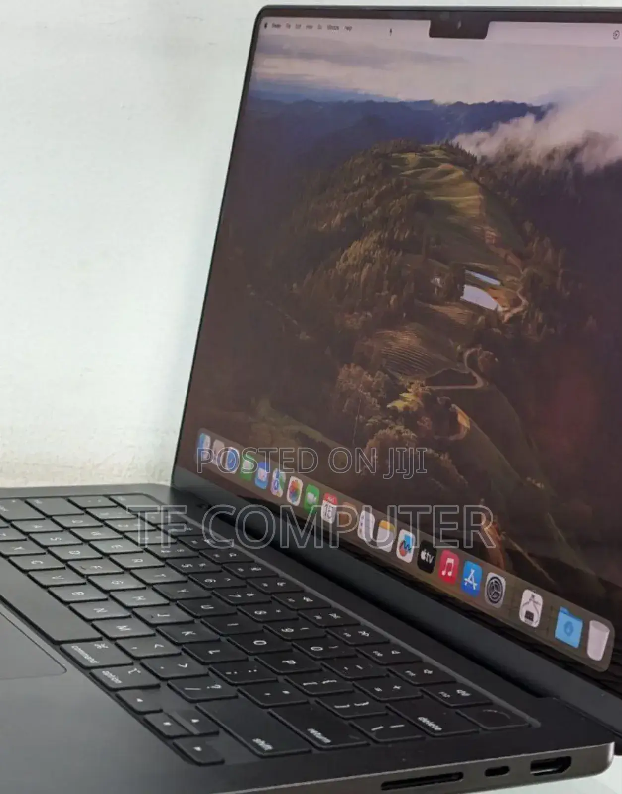 New Laptop Apple MacBook Pro 2023 M3 Pro 16-Inch 18GB SSD 512GB