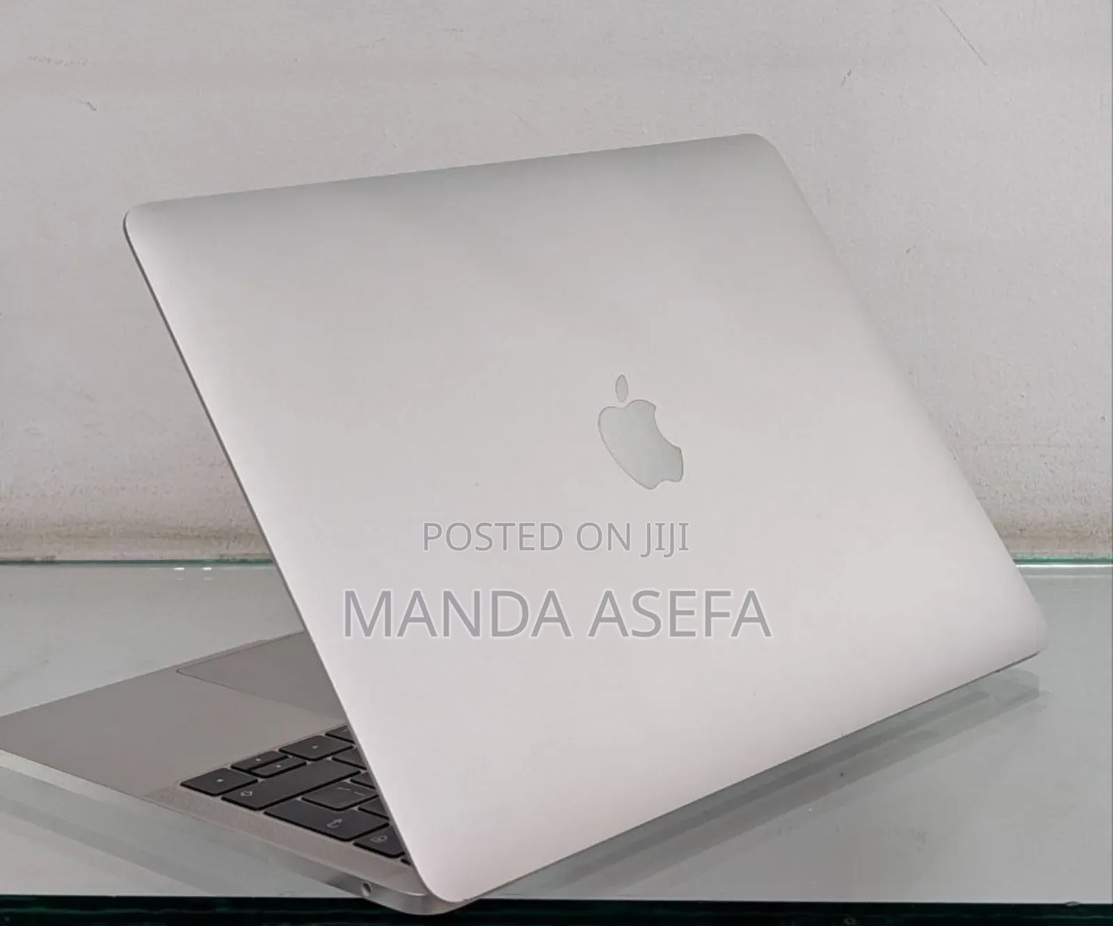 New Laptop Apple MacBook Pro 2017 8GB Intel Core i5 SSD 256GB