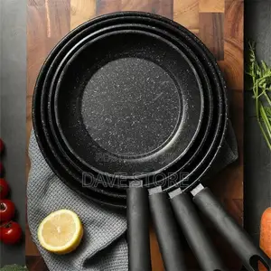 Photo - Momcoc 3pcs Pan Set Momcoc Non Stick