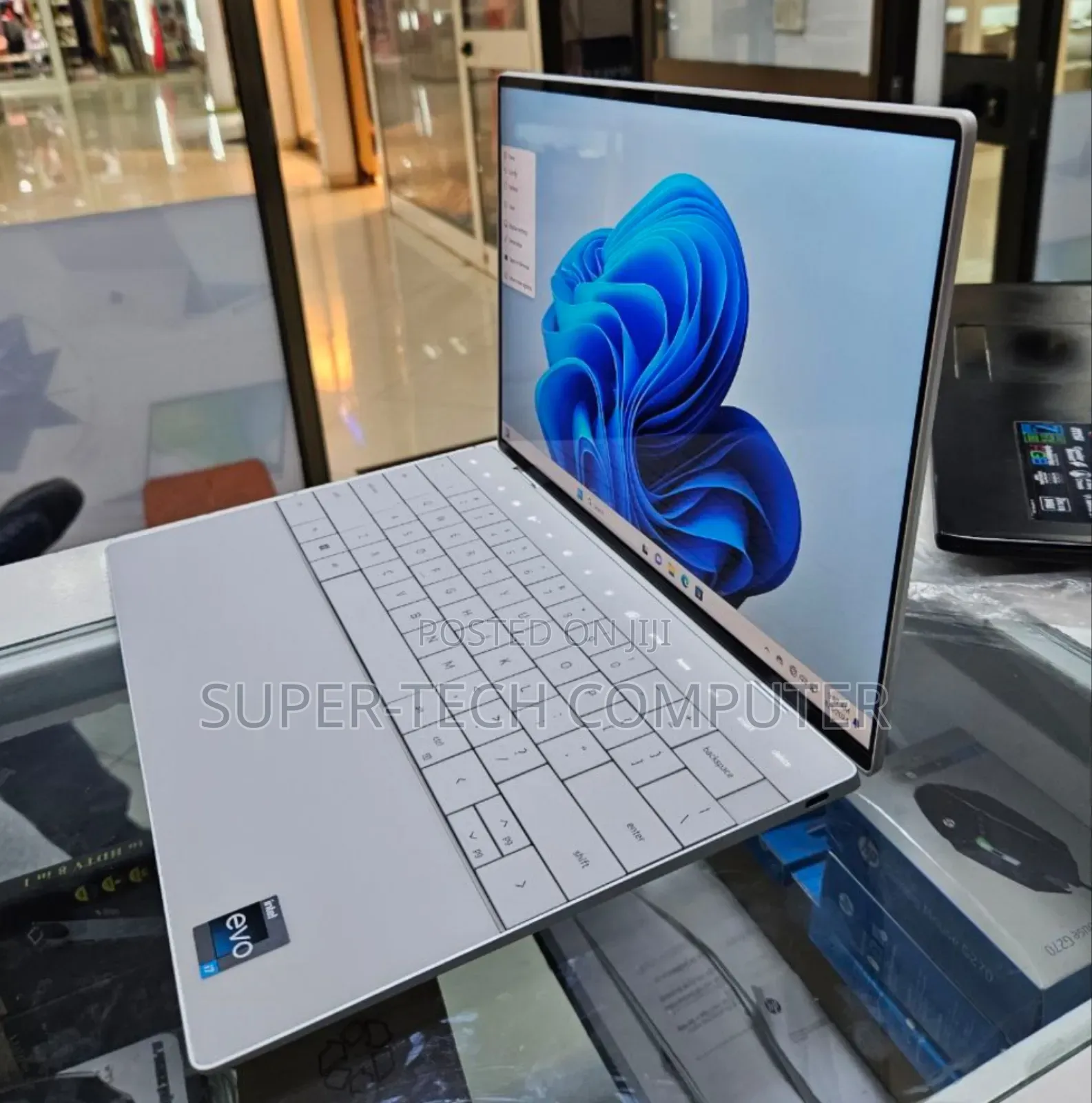 New Laptop Dell XPS 13 16GB Intel Core I7 SSD 1T