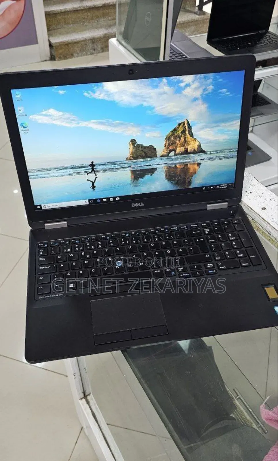 New Laptop Dell Precision 15 5510 16GB Intel Core I7 SSD 512GB