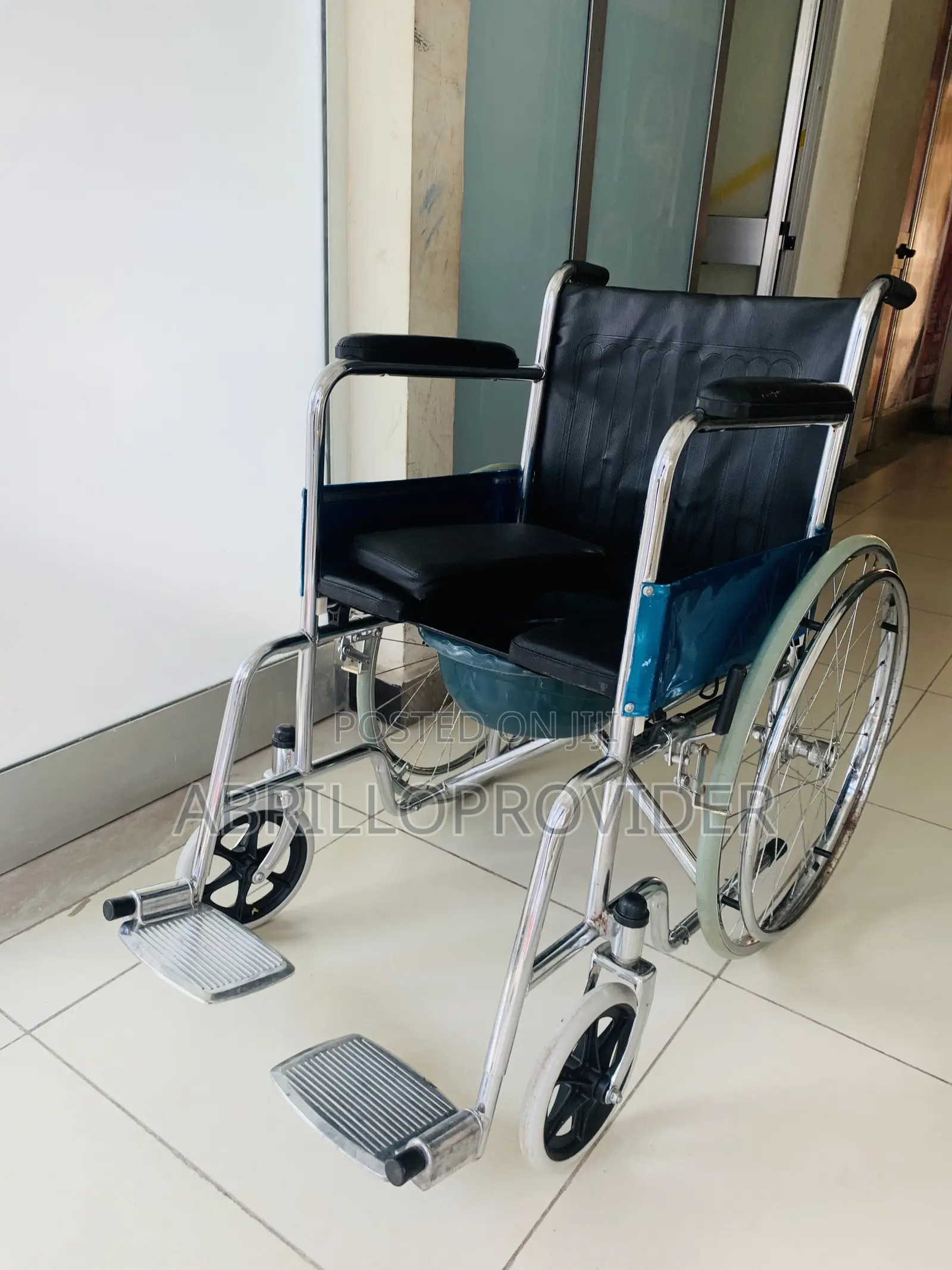 Toilet Wheelchair810wheelchair43wheelchair61wheelchair72fols