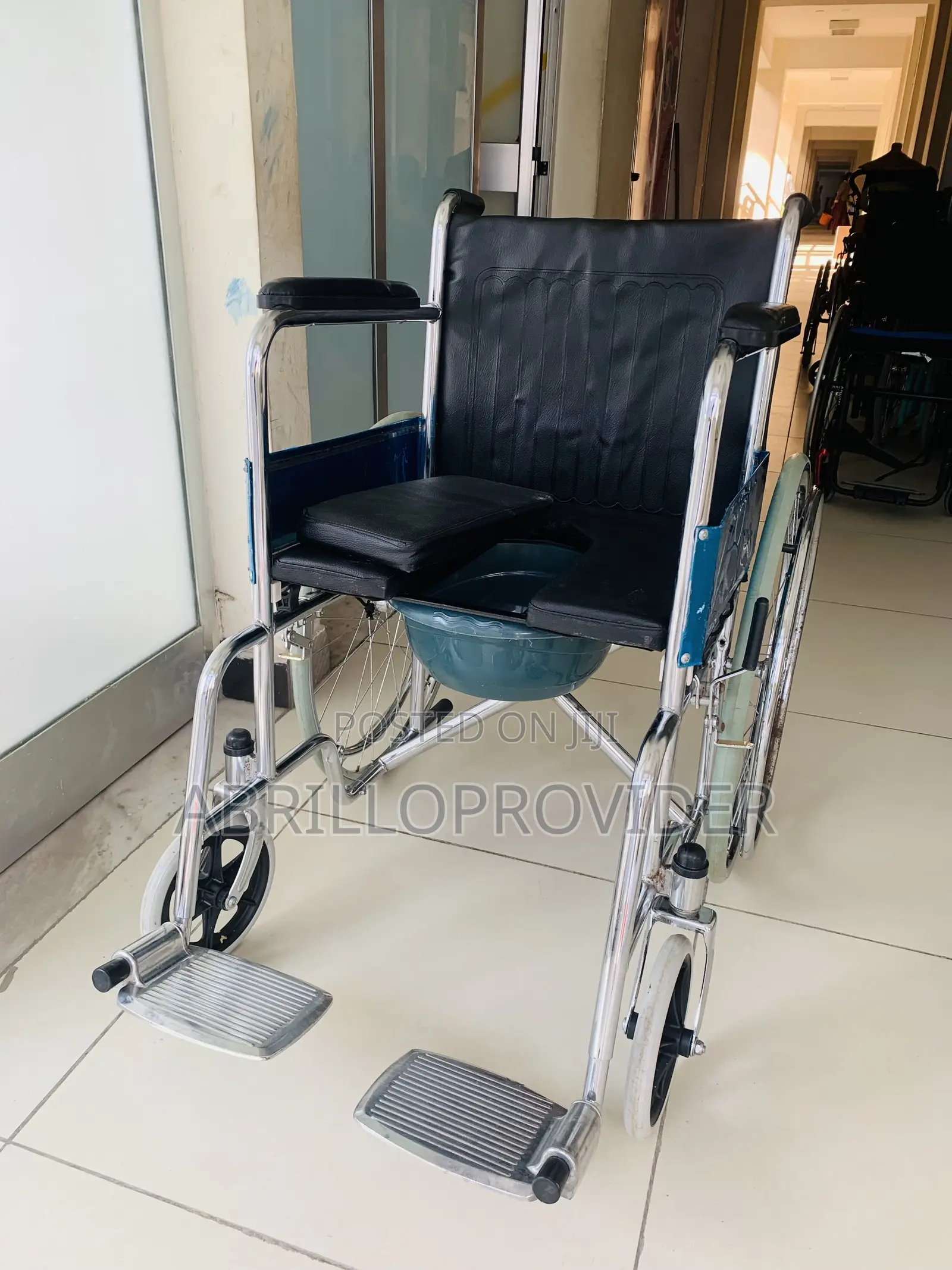 Toilet Wheelchair710wheelchair19wheelchair71wheelchair