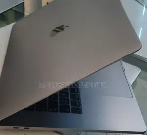 New Laptop Apple MacBook Air 2019 8GB Intel Core I5 SSD 256GB