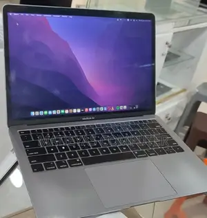 New Laptop Apple MacBook Air 2019 8GB Intel Core I5 SSD 256GB