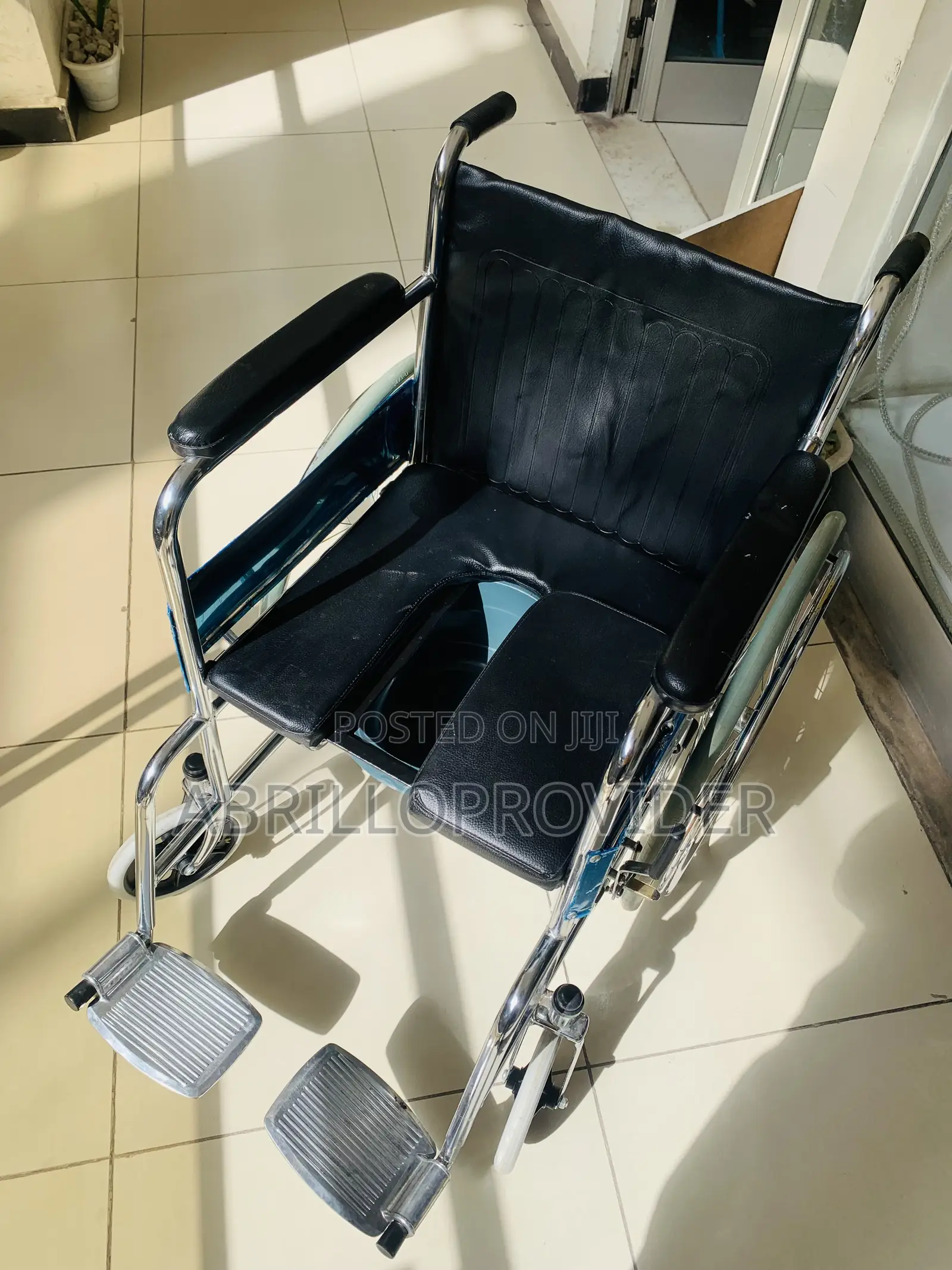 Commode Wheelchair1wheelchair6wheelchair19wheelchair7fold