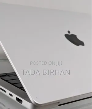 Photo - New Laptop Apple MacBook Pro M1 16GB Intel Core I7 SSD 512GB