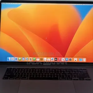 New Laptop Apple MacBook Pro 2019 16GB Intel Core I7 SSD 512GB