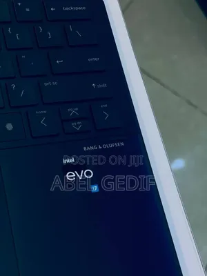 New Laptop HP Spectre X360 16GB Intel Core I7 SSD 1T