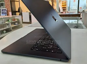 New Laptop Apple MacBook Air 2023 M2 8GB Intel SSD 512GB