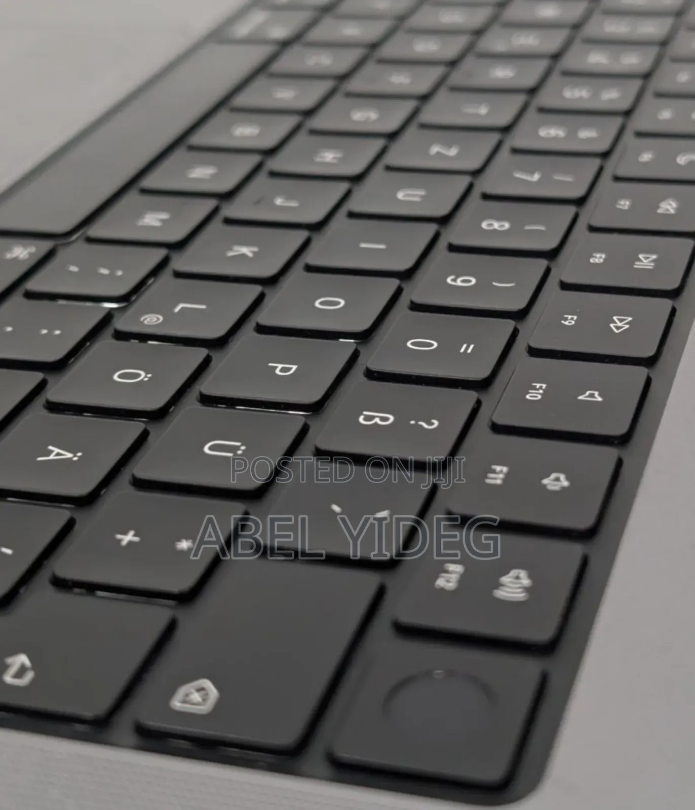 New Laptop Apple MacBook Pro 2021 M1 16GB Apple M1 Pro SSD 512GB