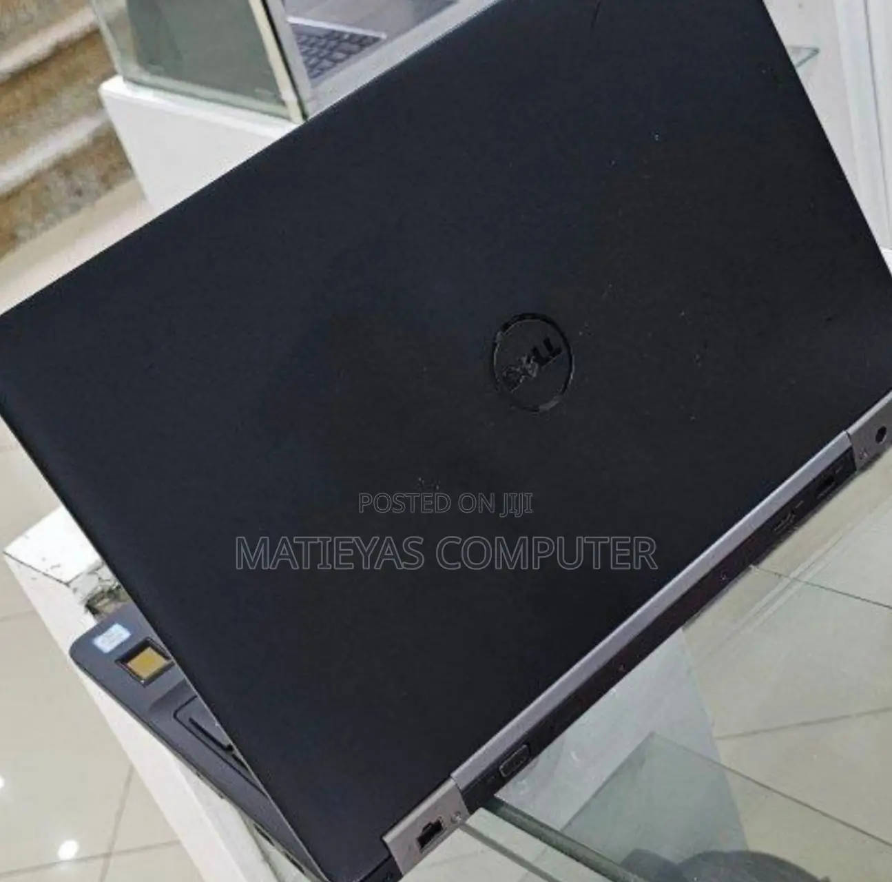 New Laptop Dell Precision 15 3520 16GB Intel Core I7 SSD 512GB