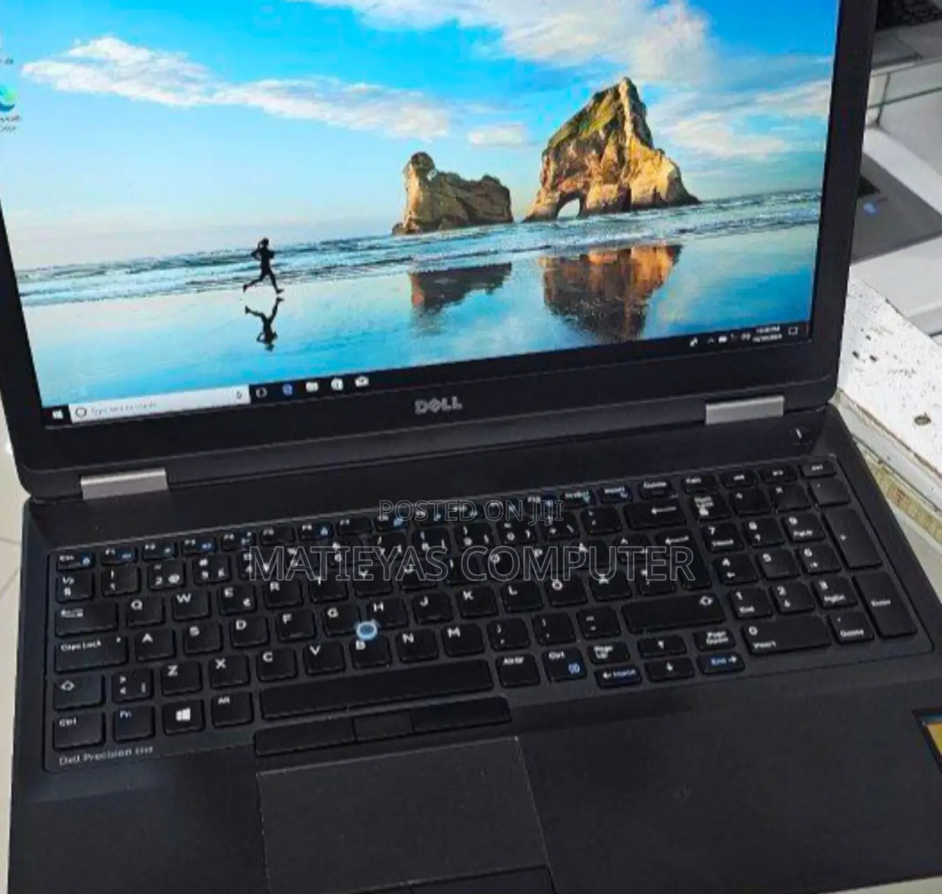 New Laptop Dell Precision 15 3520 16GB Intel Core I7 SSD 512GB