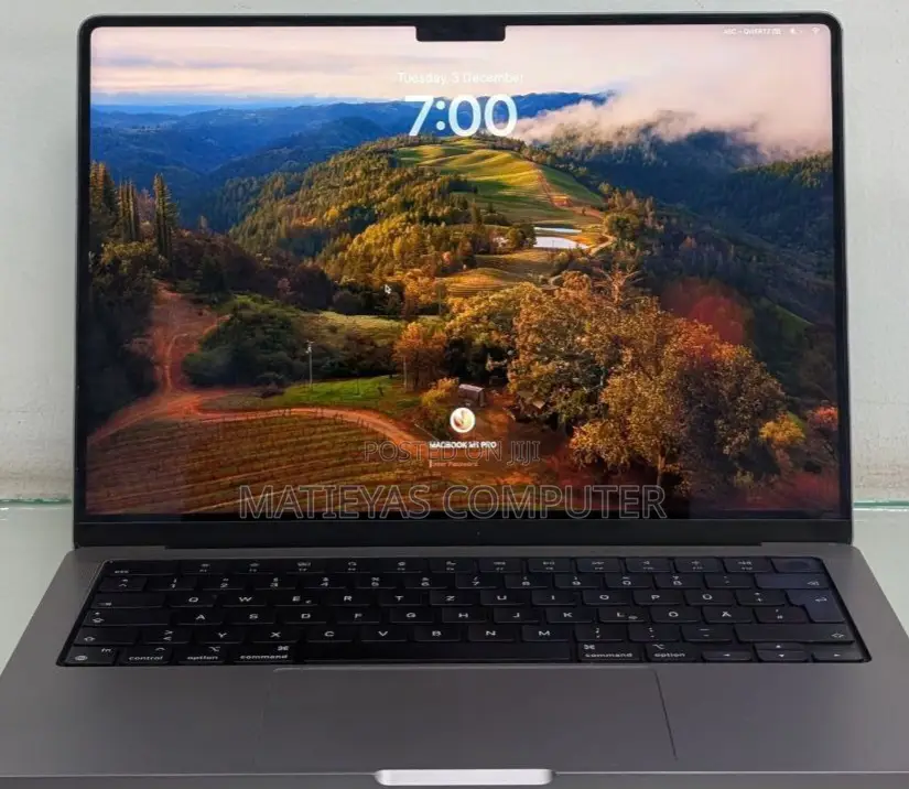 New Laptop Apple MacBook Pro 2021 M1 16GB Apple M1 SSD 512GB