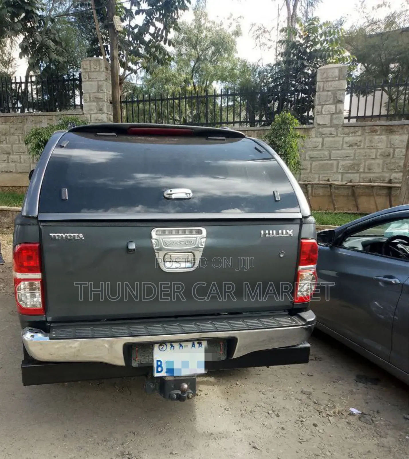 Toyota Hilux 2013 Gray