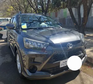 Photo - Toyota Raize 2022 Gray