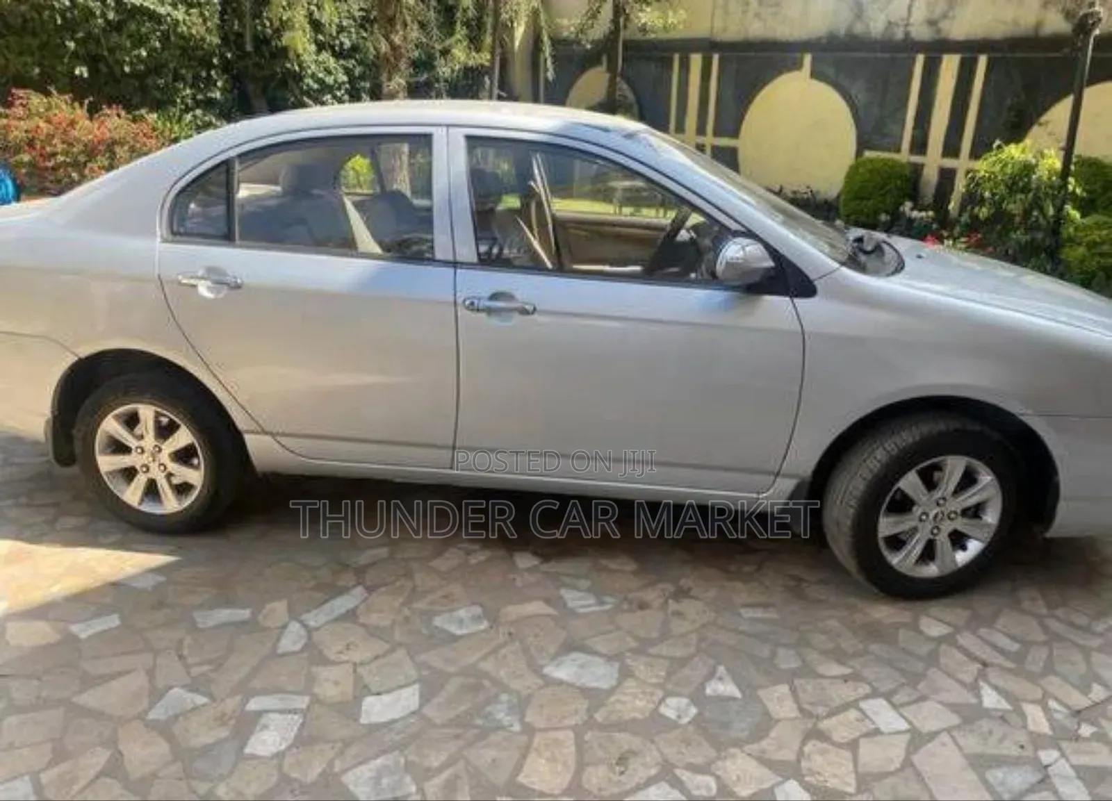 Lifan Abay 2011 Silver