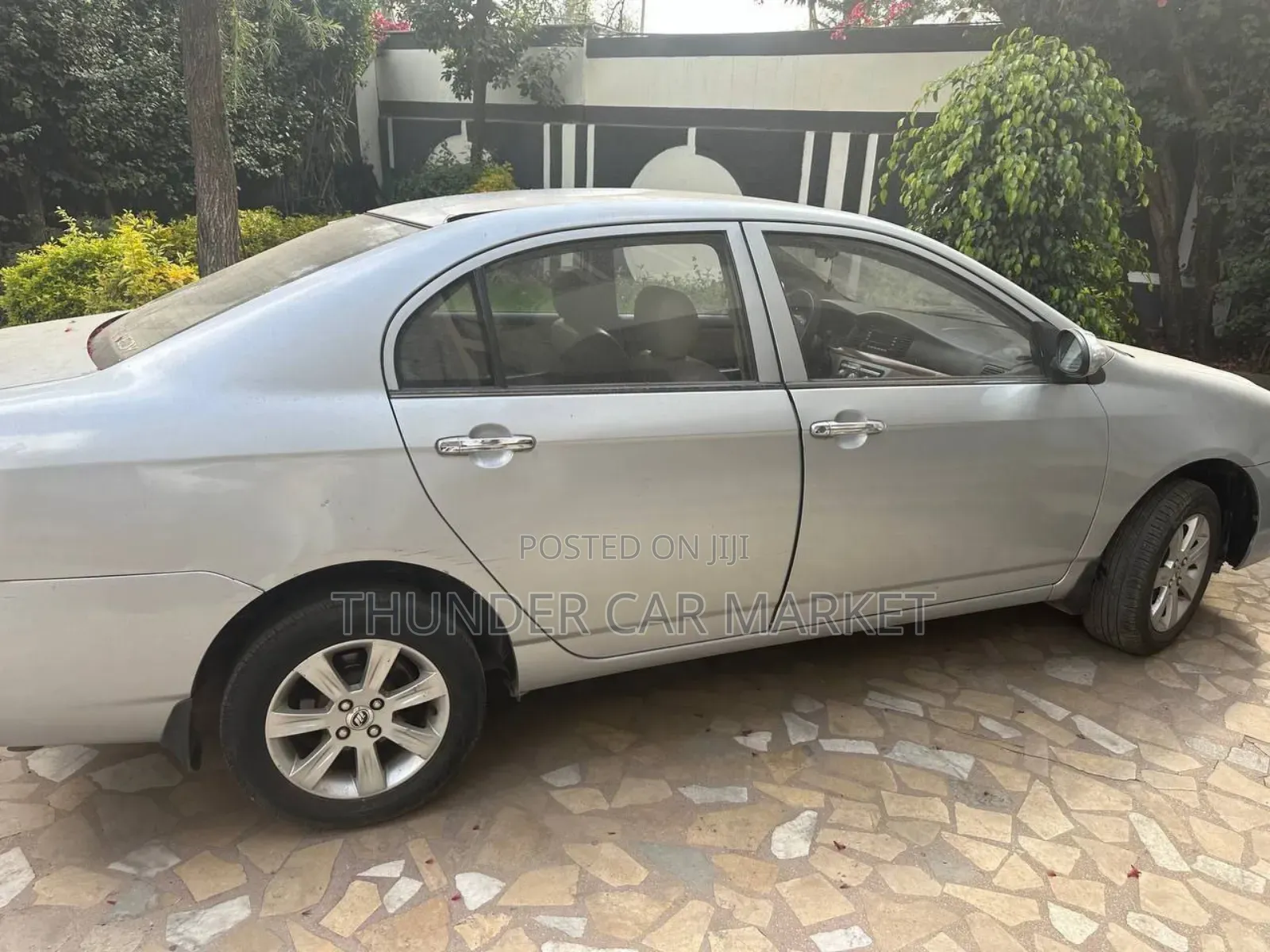 Lifan Abay 2011 Silver