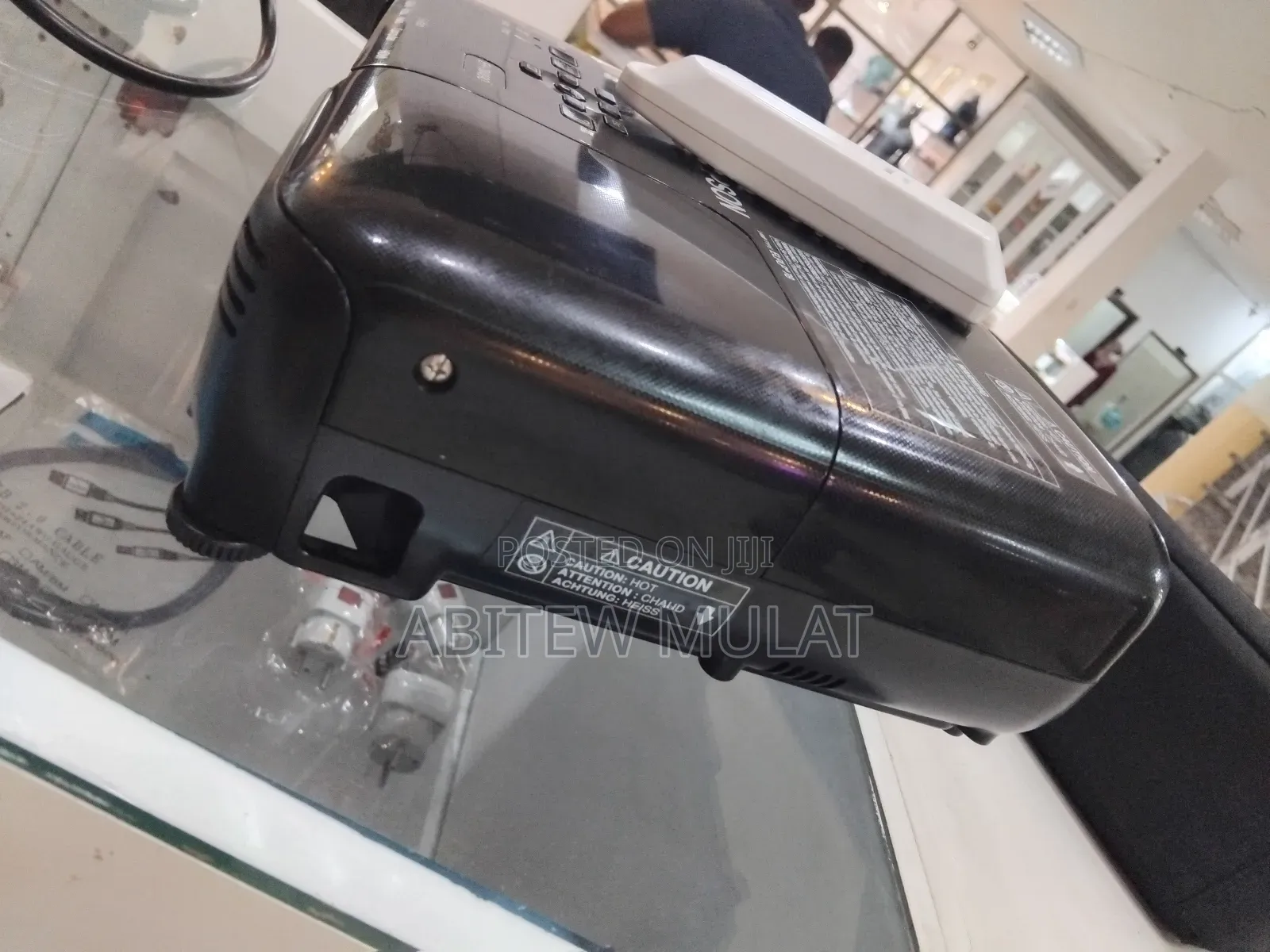 Brand New Epson Projector EH-TW490 With Bag and Remote