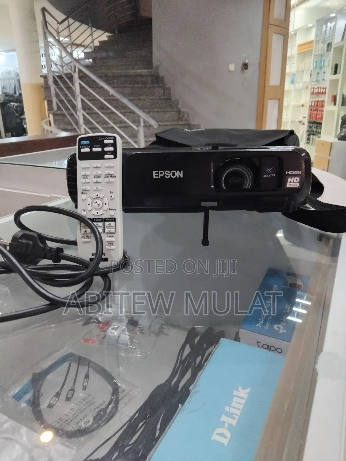 Brand New Epson Projector EH-TW490 With Bag and Remote