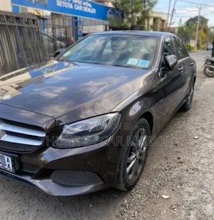 Mercedes-Benz C180 2016 Burgundy