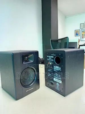 Photo - Studio Monitor
