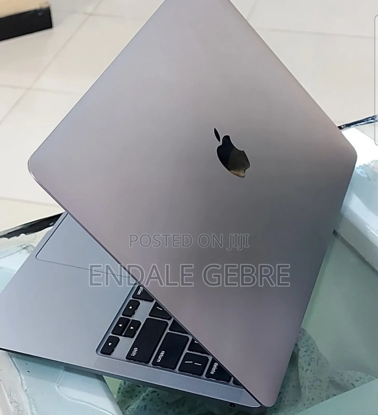New Laptop Apple MacBook Pro 2020 16GB Intel Core I7 SSD 512GB