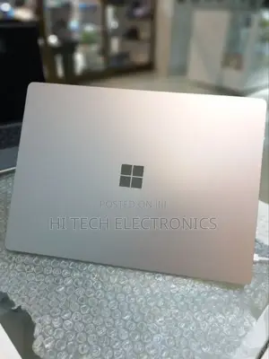 New Laptop Microsoft Surface 16GB Intel Core I7 SSD 512GB