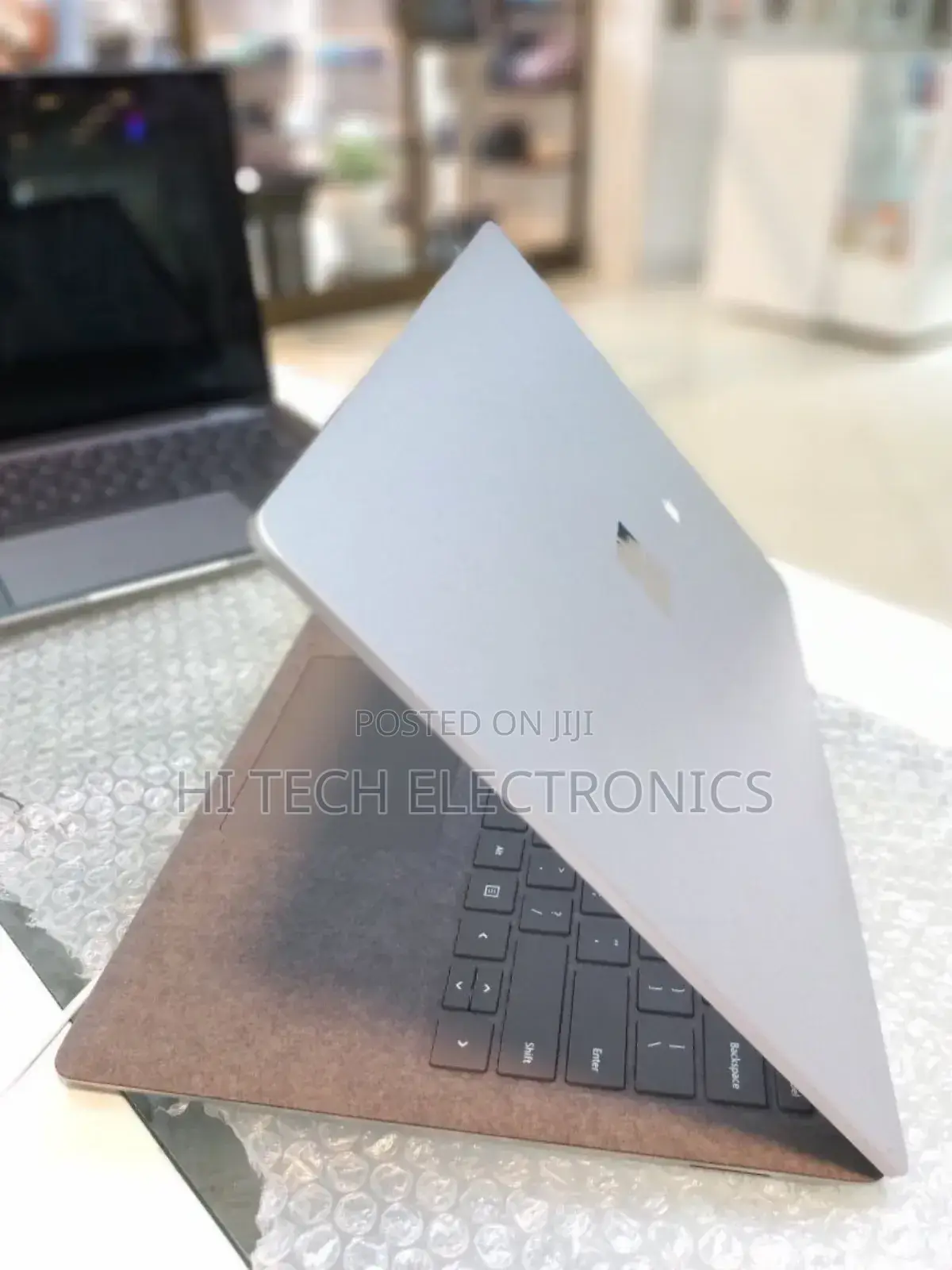 New Laptop Microsoft Surface 16GB Intel Core I7 SSD 512GB
