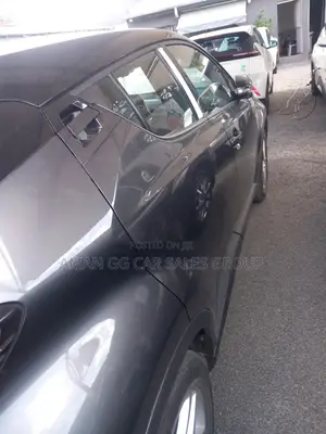 New Toyota C-HR 2024 Matt Black