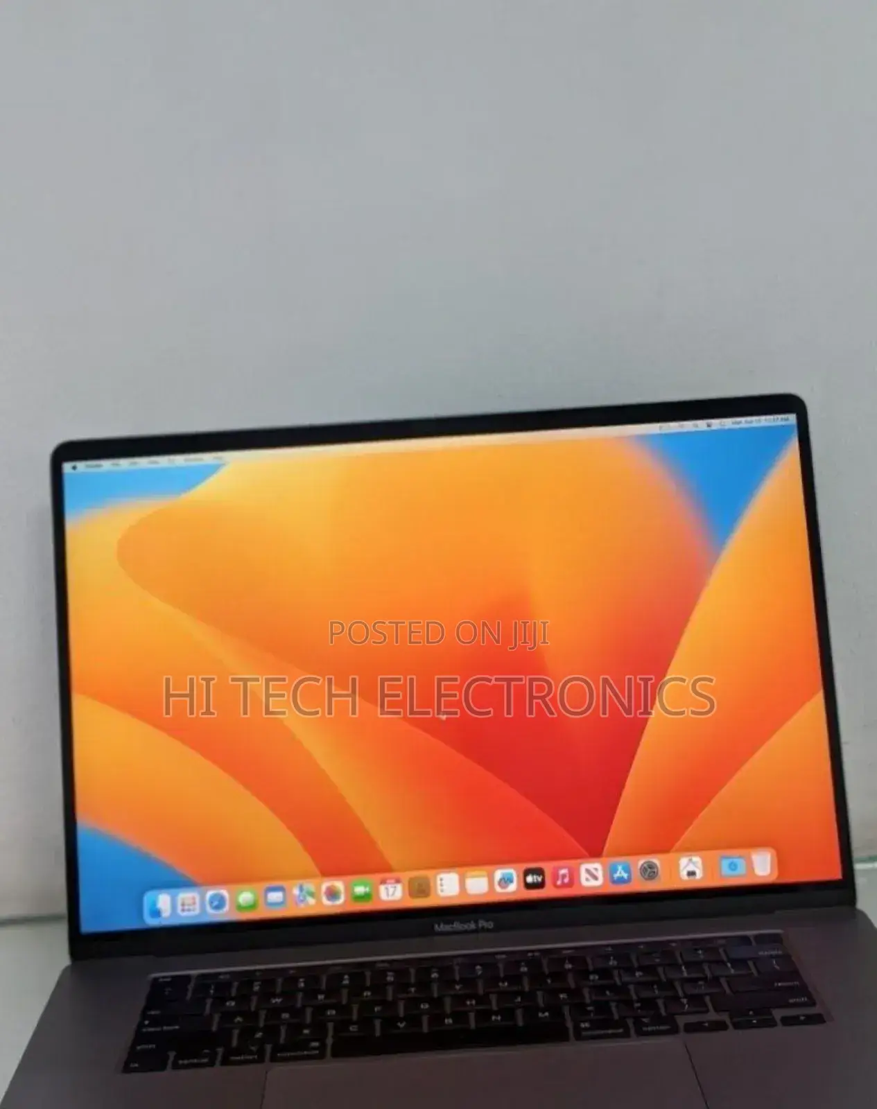 New Laptop Apple MacBook Pro 2019 16GB Intel Core I7 SSD 512GB