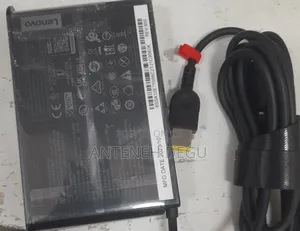 Photo - Lenovo USB Charger 135 Watt