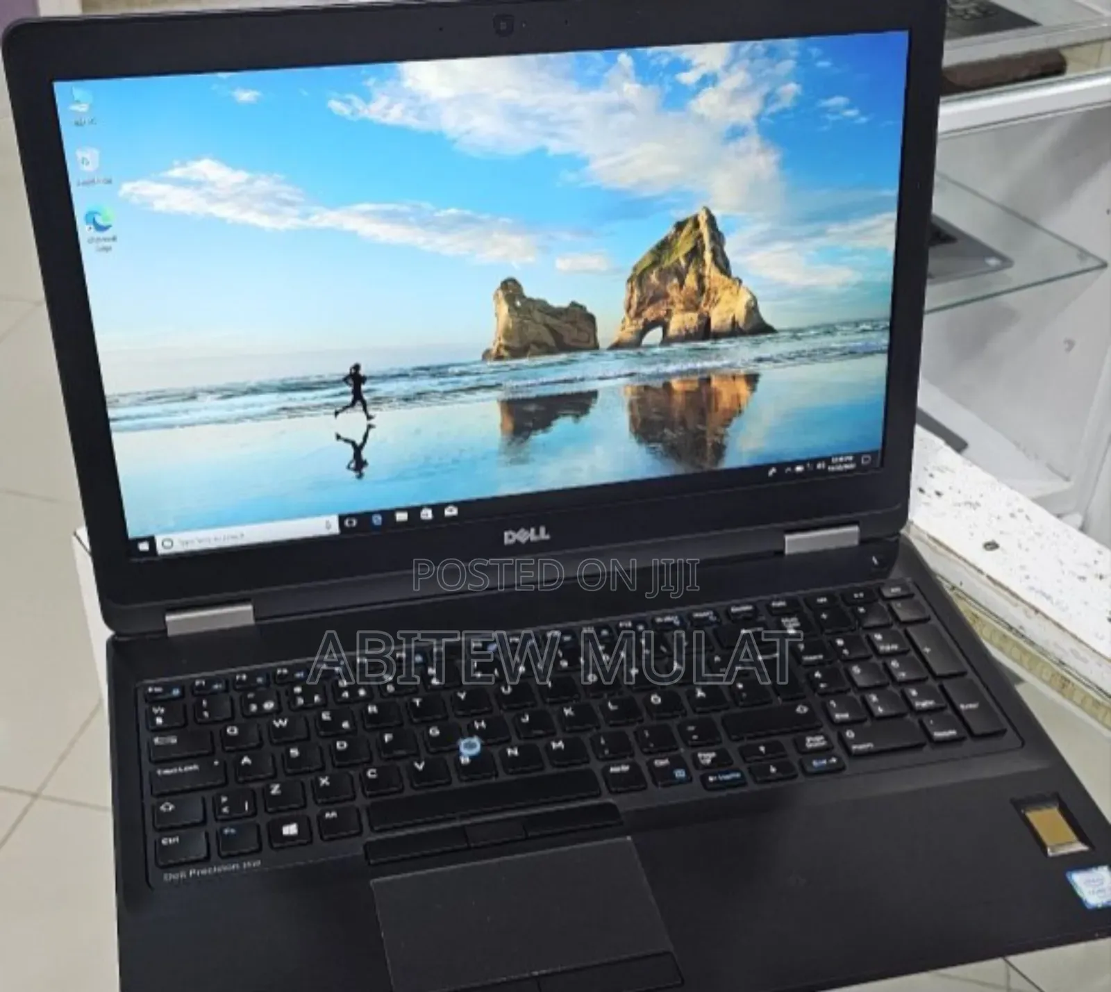 New Laptop Dell Precision 15 3520 16GB Intel Core I7 SSD 512GB