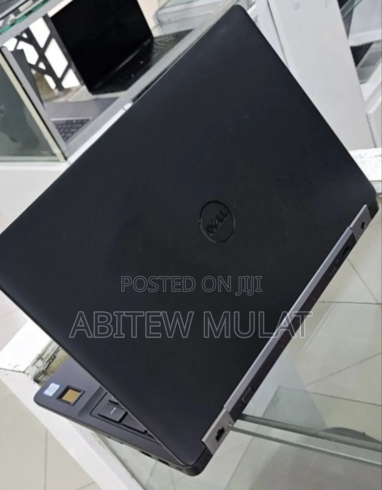 New Laptop Dell Precision 15 3520 16GB Intel Core I7 SSD 512GB