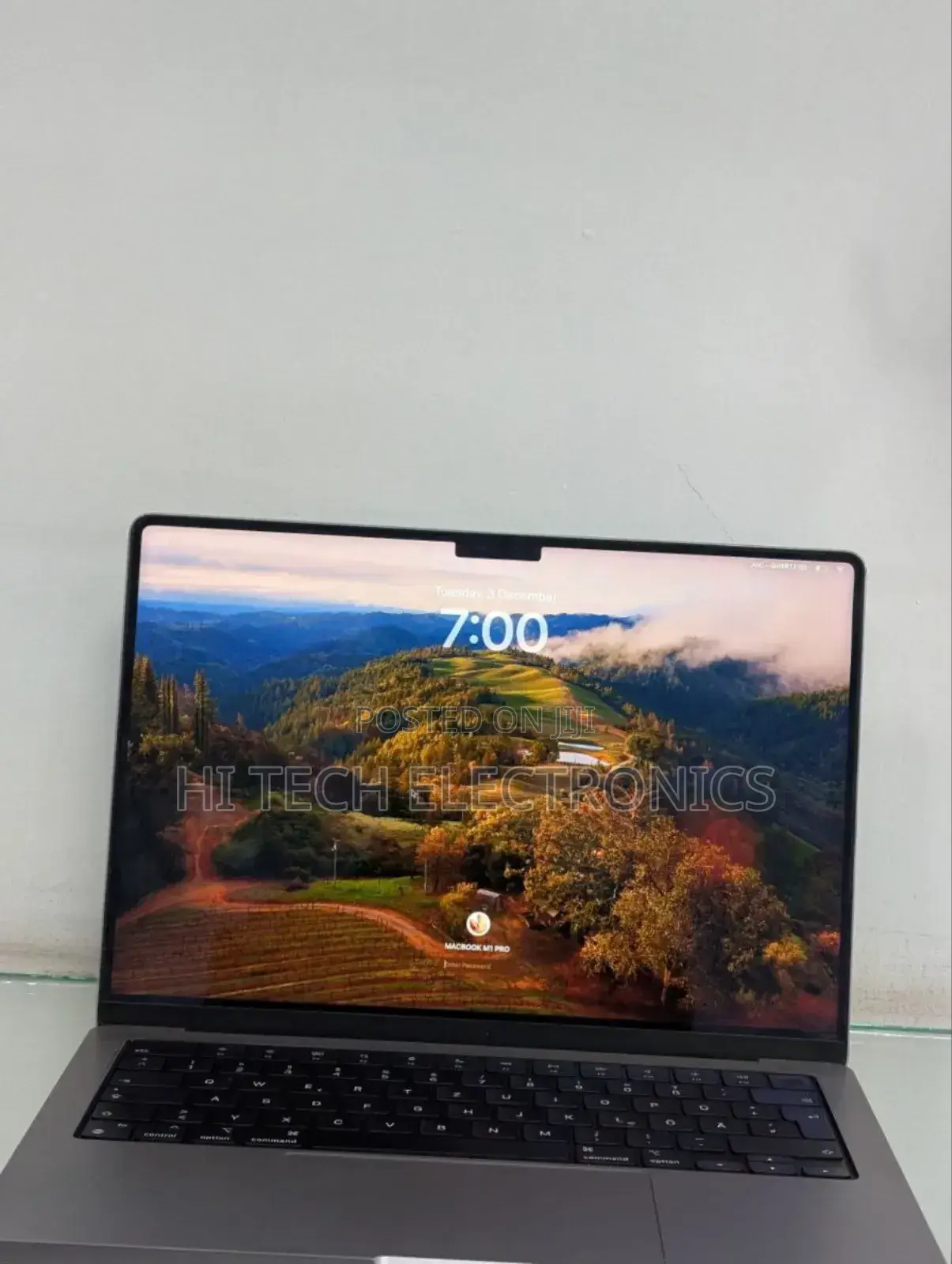 New Laptop Apple MacBook Pro M1 16GB Intel Core I7 SSD 512GB