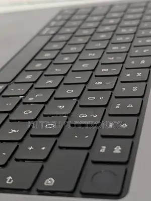 New Laptop Apple MacBook Pro M1 16GB Intel Core I7 SSD 512GB