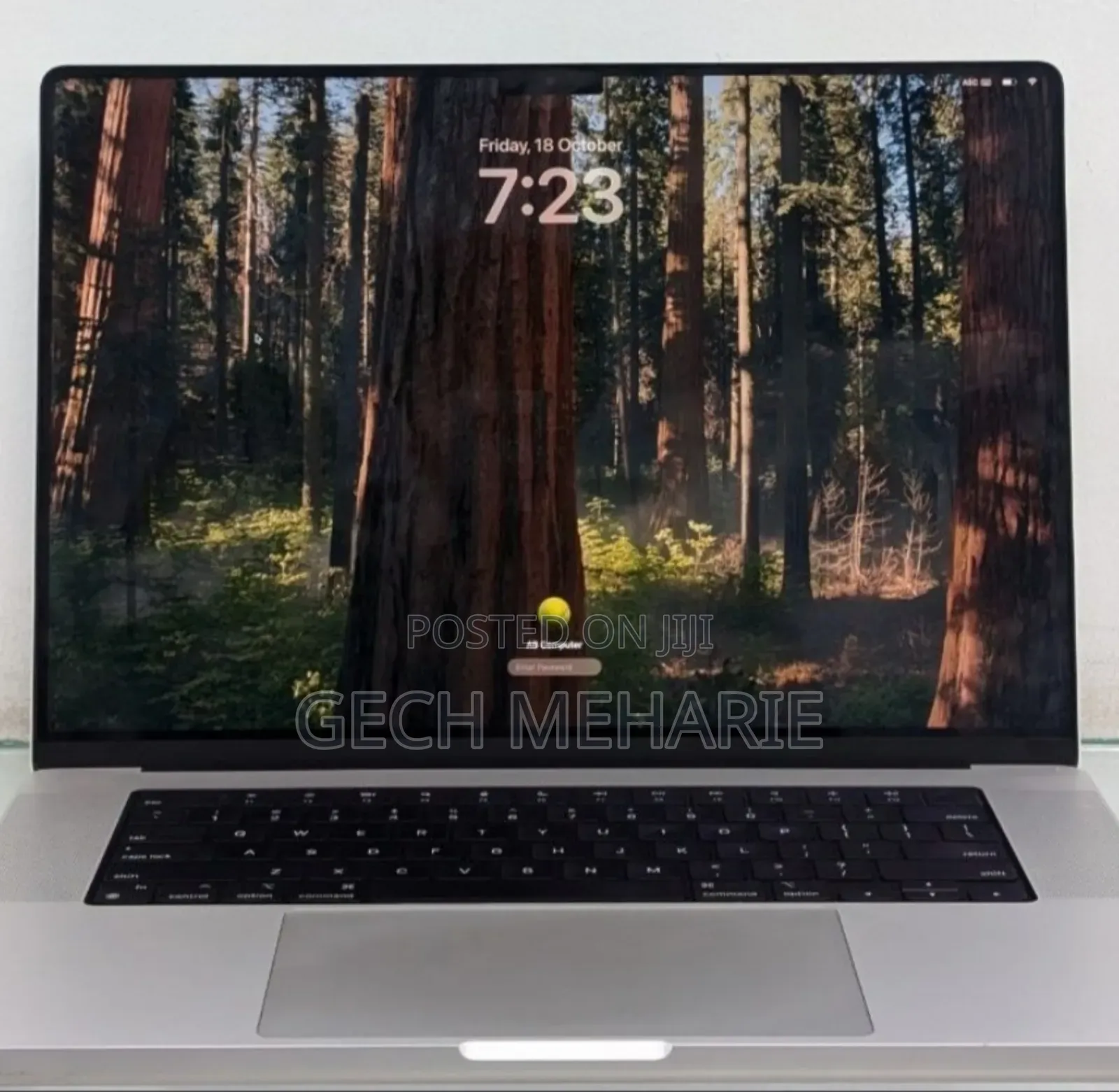 New Laptop Apple MacBook Pro M1 16GB Apple M1 Pro SSD 512GB