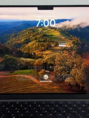 New Laptop Apple MacBook Pro 2021 M1 16GB Apple M1 Pro SSD 512GB