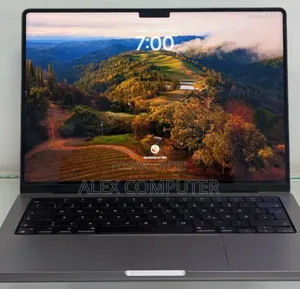 Photo - New Laptop Apple MacBook Pro 2021 M1 16GB Apple M1 SSD 512GB