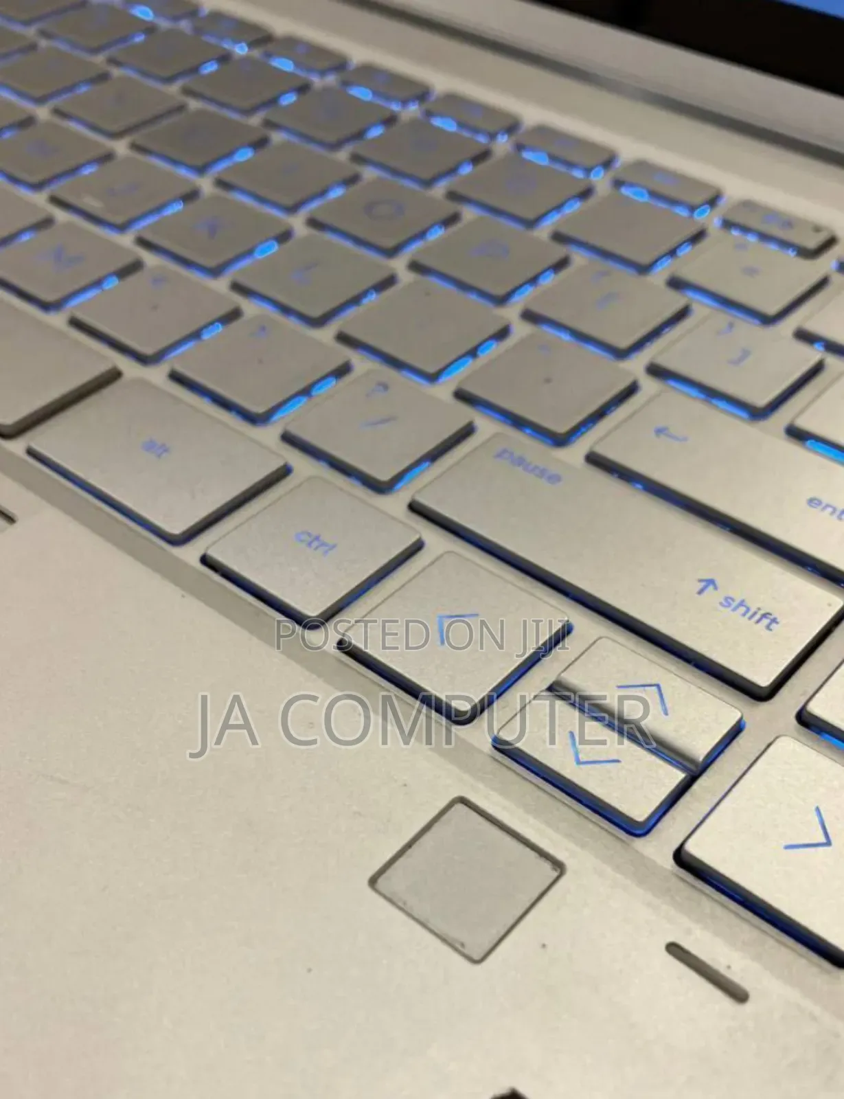 New Laptop HP EliteBook 1030 8GB Intel Core I5 SSD 512GB