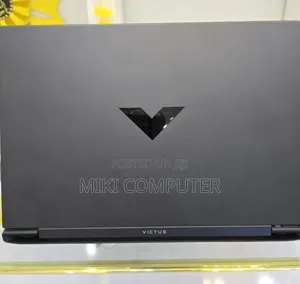 New Laptop HP 16GB AMD Ryzen 7 SSD 1T