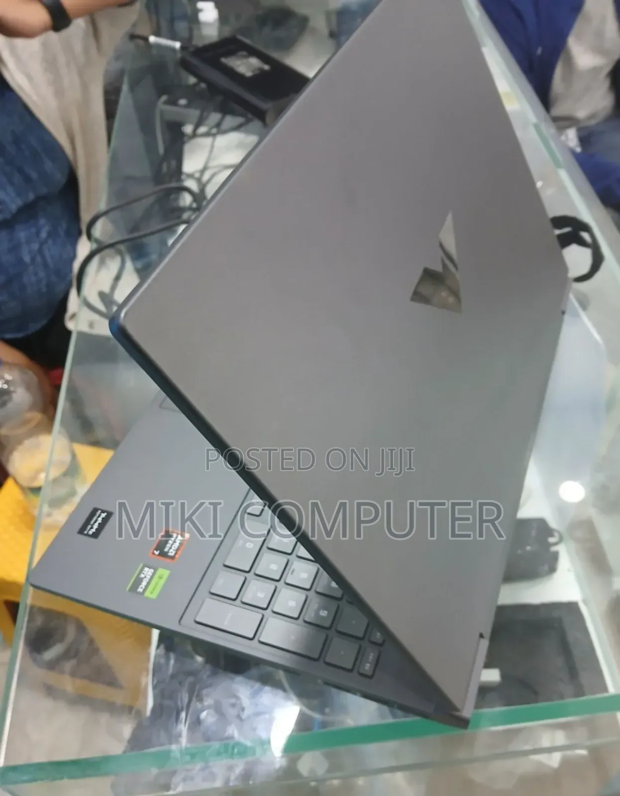 New Laptop HP 16GB AMD Ryzen 7 SSD 1T