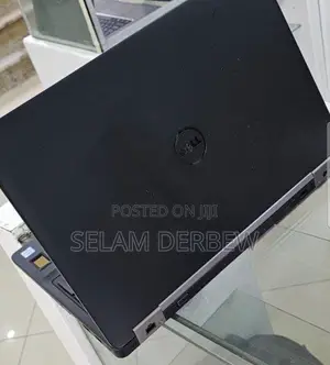 Photo - Laptop Dell Precision 3510 16GB Intel Core I7 SSD 512GB