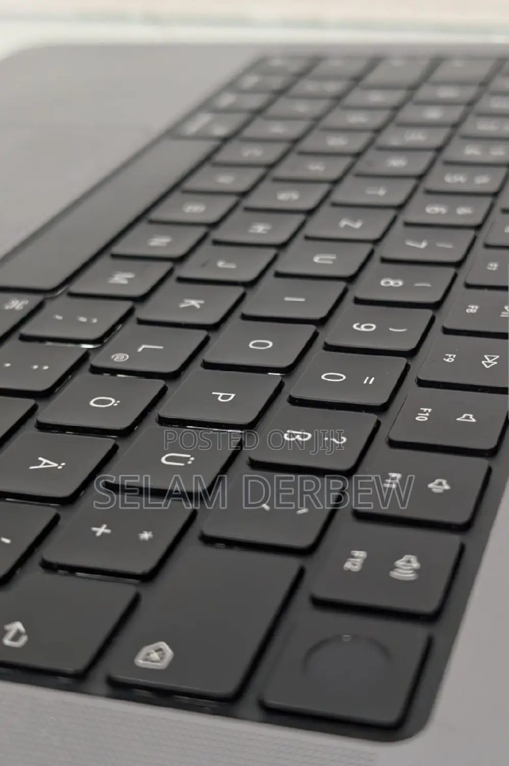 New Laptop Apple MacBook Pro M1 16GB Apple M1 SSD 512GB