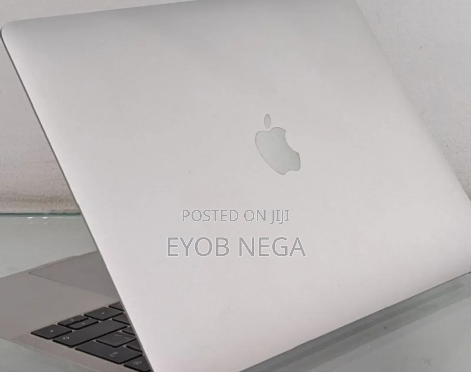 New Laptop Apple MacBook Pro 2017 8GB Intel Core I5 SSD 256GB