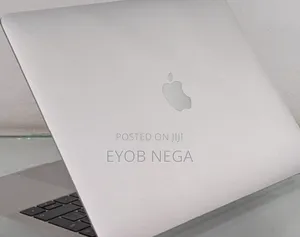 New Laptop Apple MacBook Pro 2017 8GB Intel Core I5 SSD 256GB