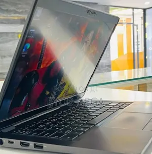 New Laptop Dell Latitude 5300 8GB Intel Core I5 SSD 256GB