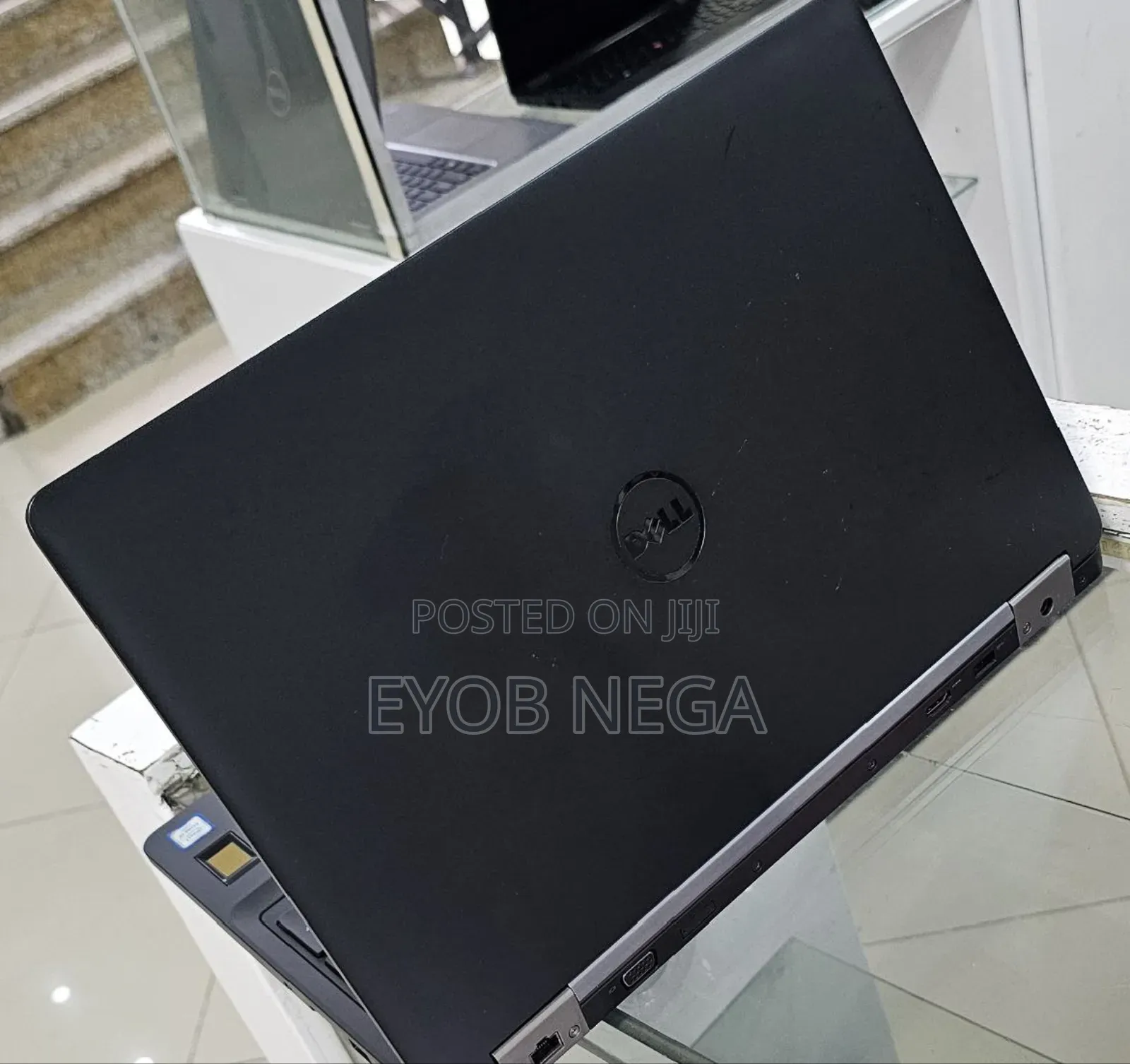 New Laptop Dell Precision 15 3520 16GB Intel Core I7 SSD 512GB