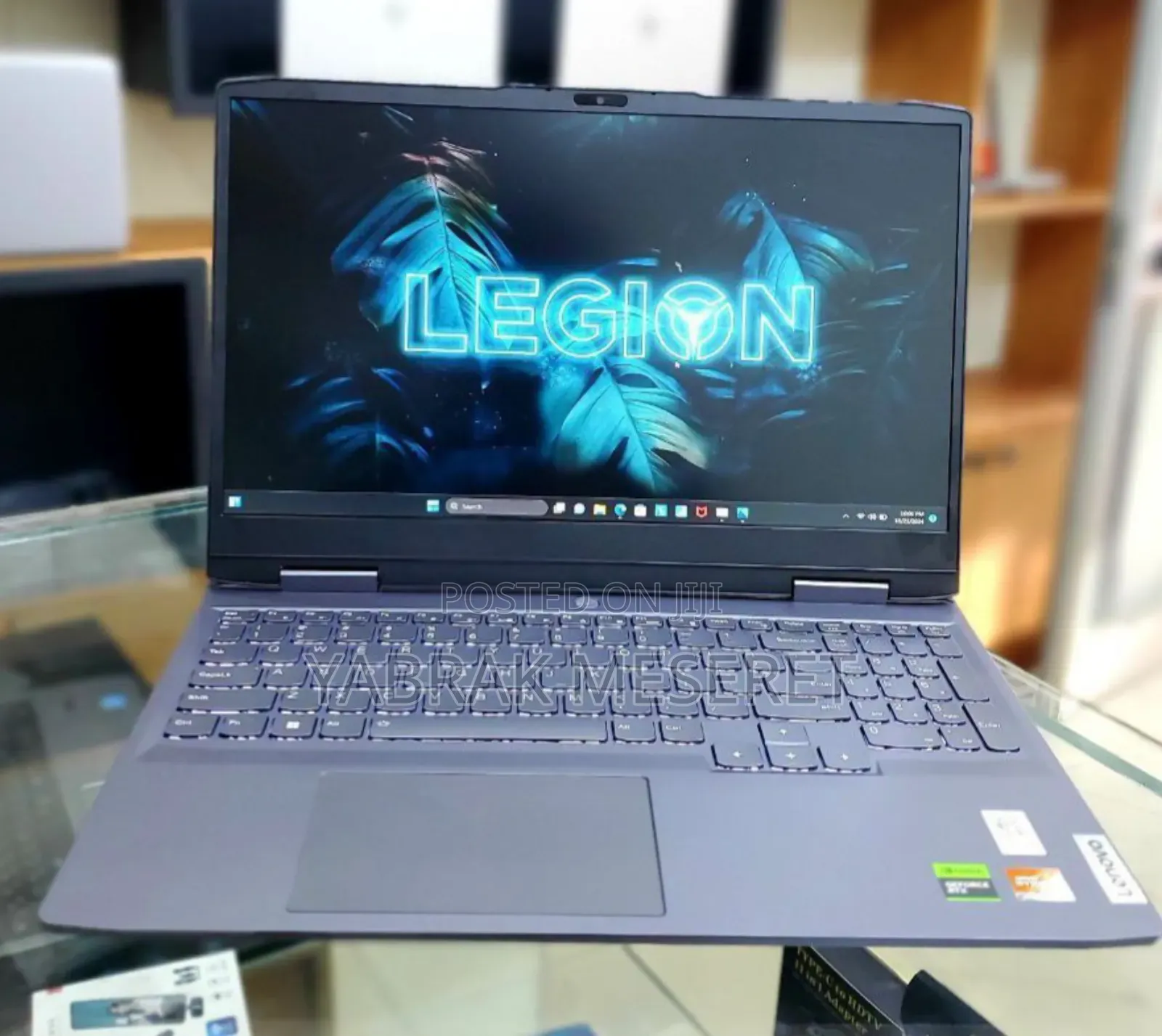 New Laptop Lenovo LOQ 15IRH8 16GB AMD Ryzen 7 SSD 512GB