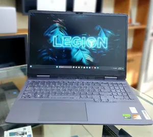 New Laptop Lenovo LOQ 15IRH8 16GB AMD Ryzen 7 SSD 512GB